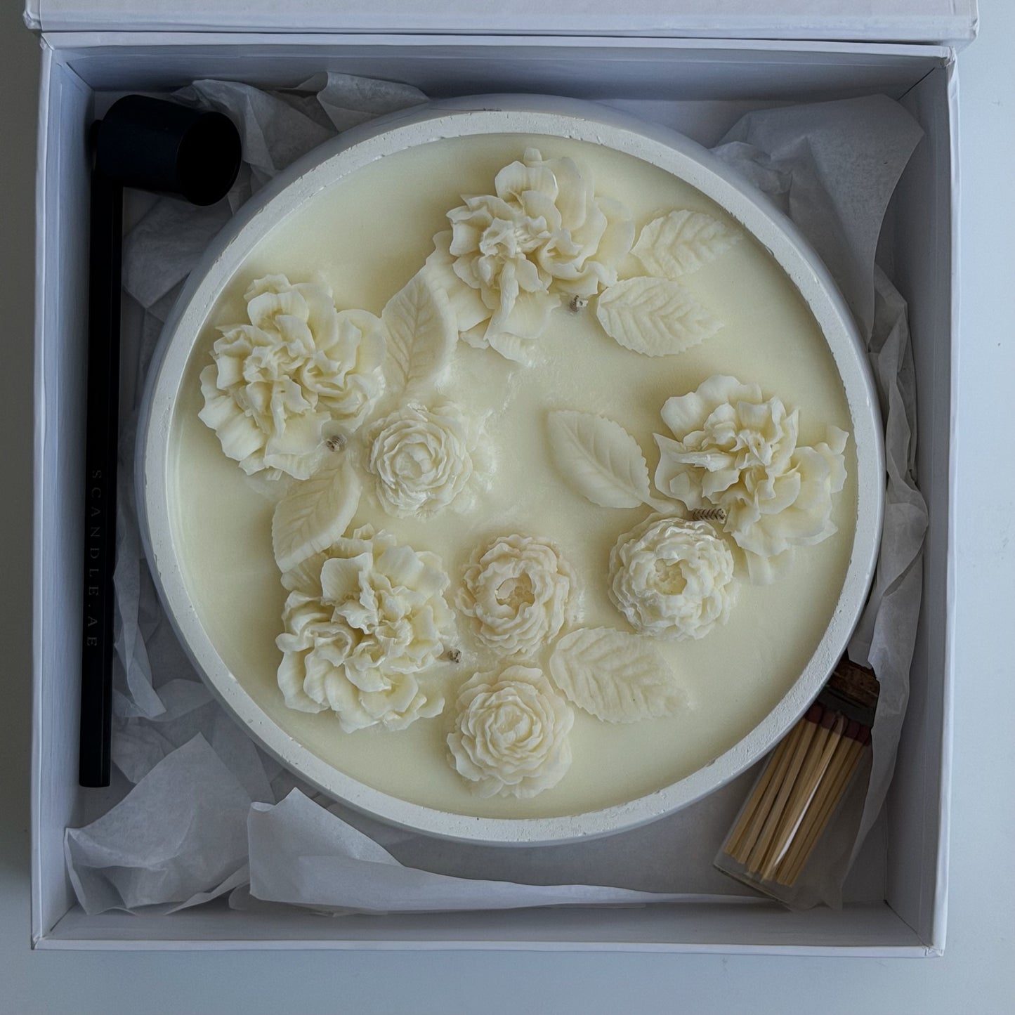 The bouquet candle