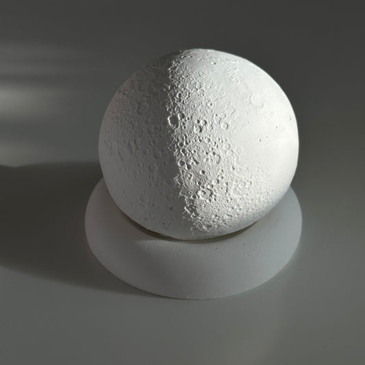 Moon diffuser