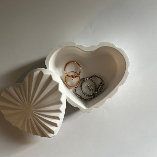 Heart-shaped jewellery box